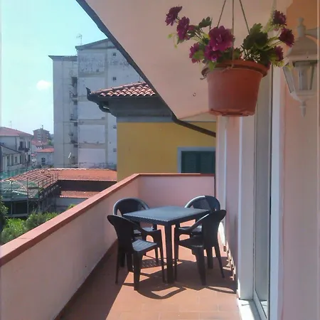 蒙特卡蒂尼假日旅馆